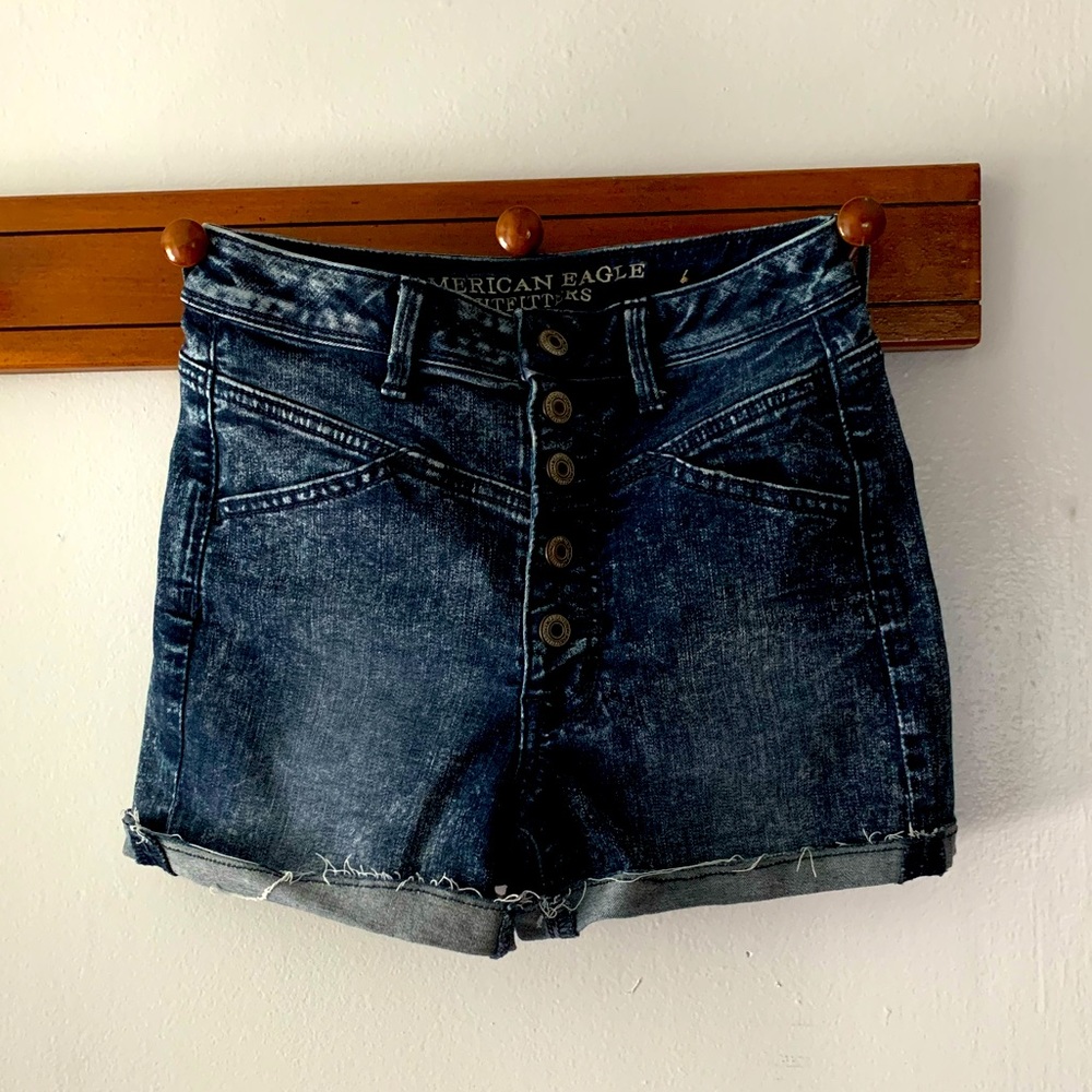 Size 2 High rise button front shorts